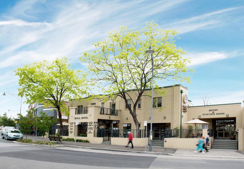 Royal Hotel - Tourism Brisbane 0