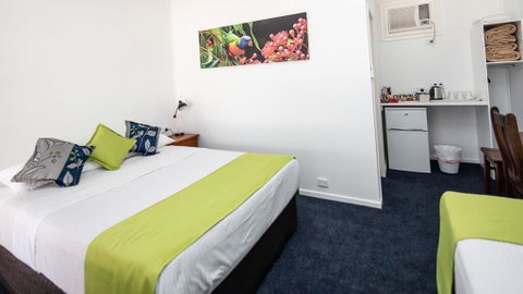 Royal Motel Tenterfield - Brisbane Tourism 1