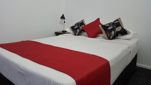 Royal Motel Tenterfield - Brisbane Tourism 2