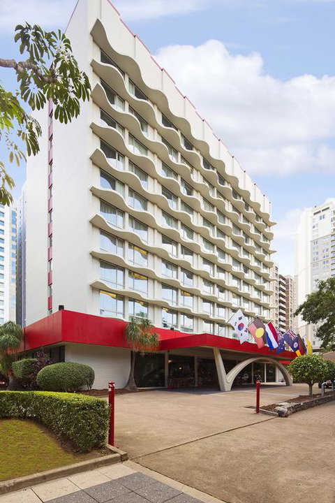 Royal On The Park - Tourism Brisbane 3
