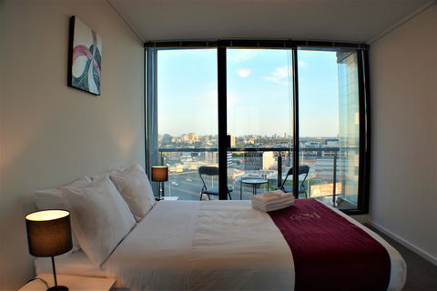 Royal Stays Apartments - Whiteman St - Tourism Brisbane 2