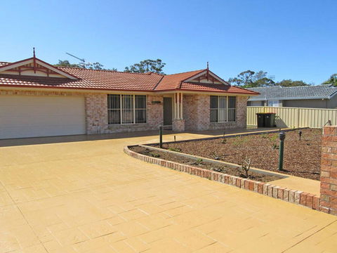 Salamander Way', 99a Salamander Way - Fantastic Duplex Close To Horizons Golf Resort - Tourism Brisbane 0