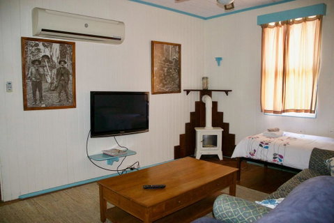 Samford Cottage - Brisbane Tourism 2