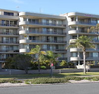 Sandbar 102 - Forster Main Beach - Brisbane Tourism