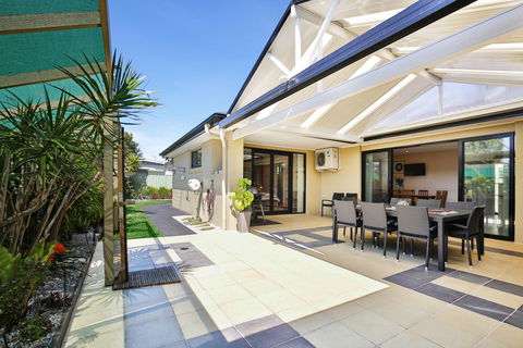 Sandy Bottom - Pet Friendly - 3 Min Walk To Beach - Brisbane Tourism 0