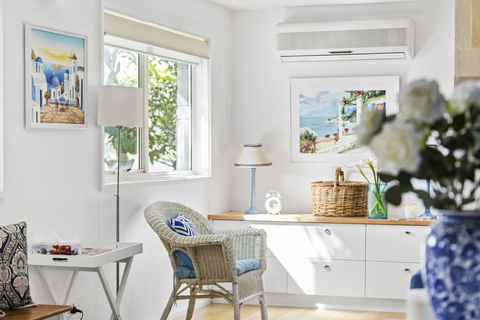 SANTORINI BEACH HOUSE - SAFETY BEACH - Tourism Brisbane 1