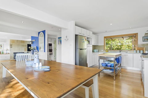SANTORINI BEACH HOUSE - SAFETY BEACH - Tourism Brisbane 0