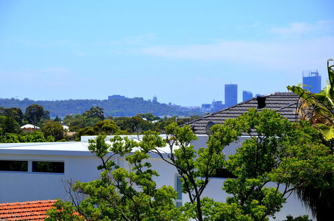 Sapphire Blue Apartment - Tourism Brisbane 0