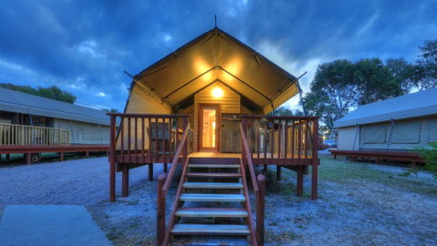 Scamander Sanctuary Holiday Park - Brisbane Tourism 0