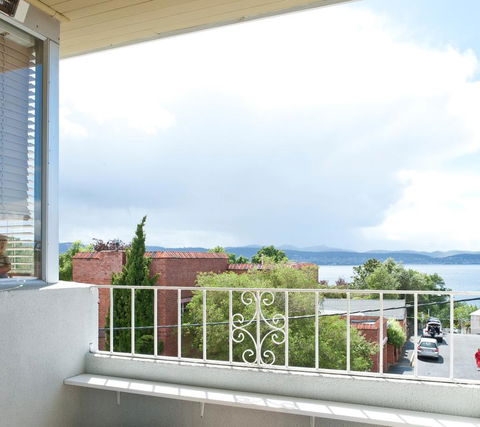 Scarlett's By Salamanca - Tourism Brisbane 0