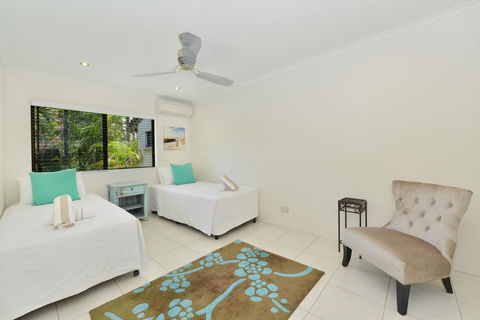 Sea La Villa Port Douglas - Tourism Brisbane 3