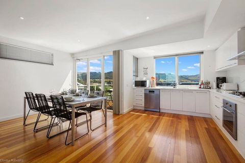 SEA NOOK - Seconds From The Beach - Tourism Brisbane 3