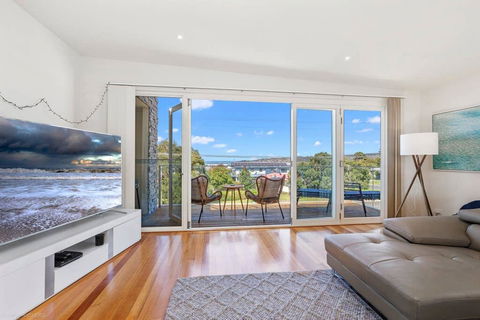 SEA NOOK - Seconds From The Beach - Tourism Brisbane 1