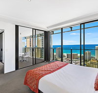 SeaBreeze Holidayz on Cavill Ocean View