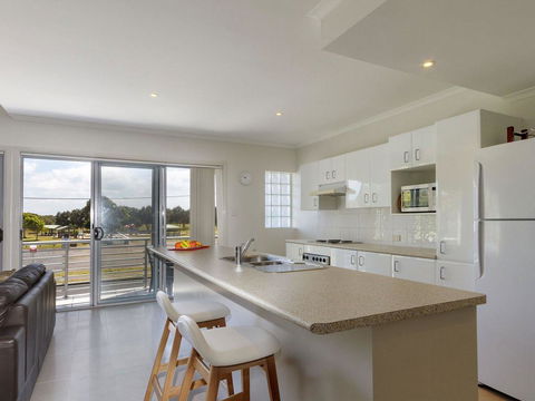 Seachange Apartment 2 - Tourism Brisbane 2