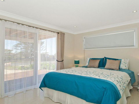 Seacluded - Plenty Of Room For Everyone - Brisbane Tourism 1