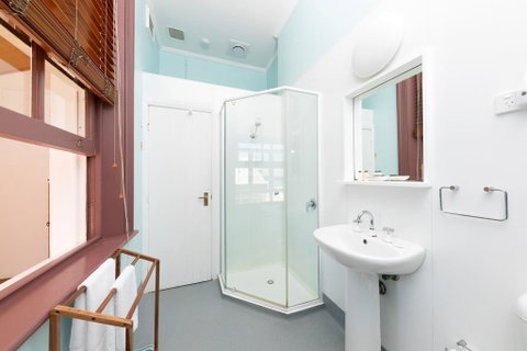 Seal Rocks Lighthouse Cottages - Brisbane Tourism 2