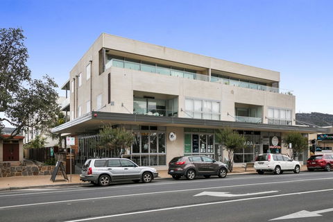Seaside Apartment Getaway - Tourism Brisbane 3