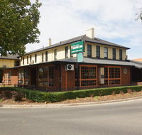 Seaton Arms Motor Inn - Tourism Brisbane