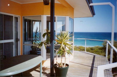 Seaview Holiday House - Tourism Brisbane 1