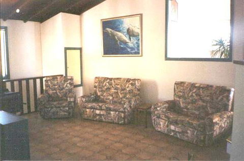 Seaview Holiday House - Tourism Brisbane 3