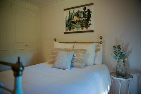 Secluded Homestead Amongst The Trees - Tourism Brisbane 2