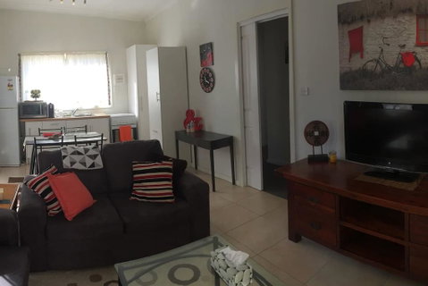 Self-contained Private 2 Bedroom Apartment - Brisbane Tourism 1