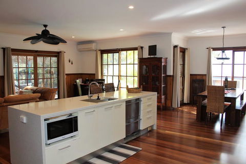 SERENITY - Brisbane Tourism 2