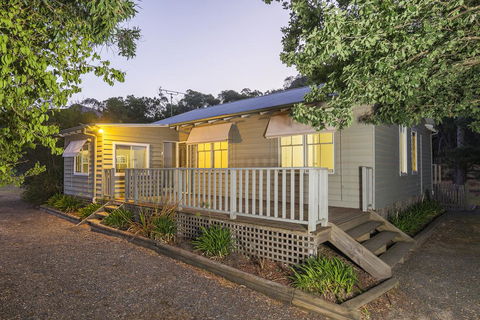 Serenity: Halls Gap - Tourism Brisbane 0
