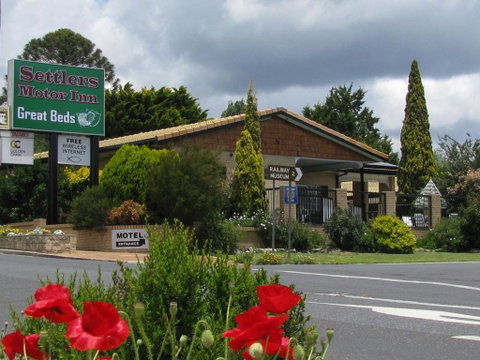 Settlers Motor Inn - Brisbane Tourism 0