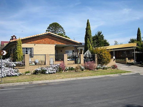 Settlers Motor Inn - Brisbane Tourism 1