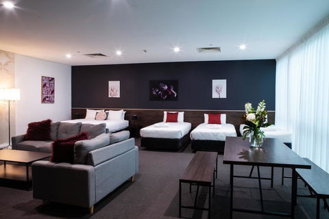 Sfera's Park Suites & Convention Centre - Tourism Brisbane 2