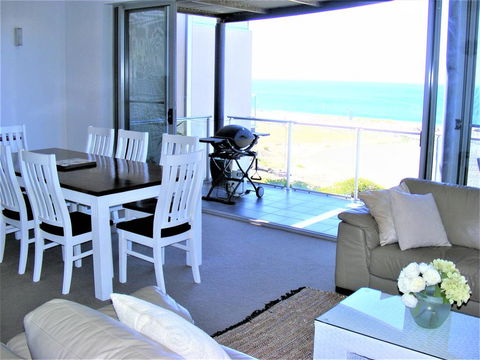 Shearwaters Apartment, Ocean Views - Tourism Brisbane 2