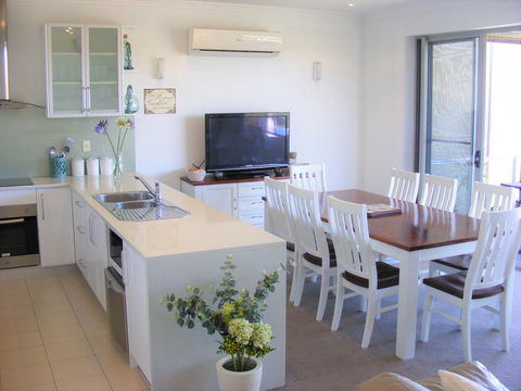 Shearwaters Apartment, Ocean Views - Tourism Brisbane 1