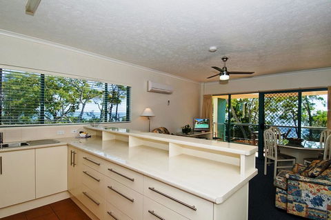 Shelly Bay Resort - Brisbane Tourism 2