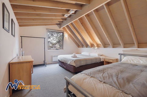 Shiraz - Brisbane Tourism 2