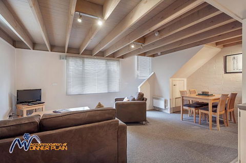 Shiraz - Brisbane Tourism 0