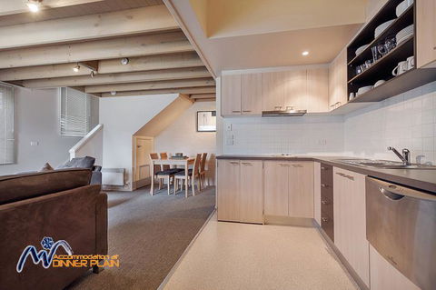 Shiraz - Brisbane Tourism 3