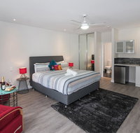 Shiraz Studio - Tourism Brisbane