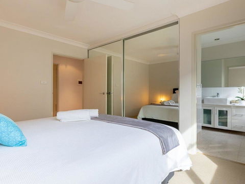 Shore To Please - Comfort, Cafes And Beaches - Tourism Brisbane 1