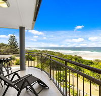 Shoreline Nine Penthouse With Ocean Views - Tourism Brisbane