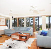 Shores - Pet-Friendly - 1 Min Walk to Beach - Brisbane Tourism