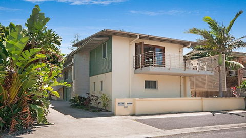 Siesta - Lennox Head - Brisbane Tourism 0