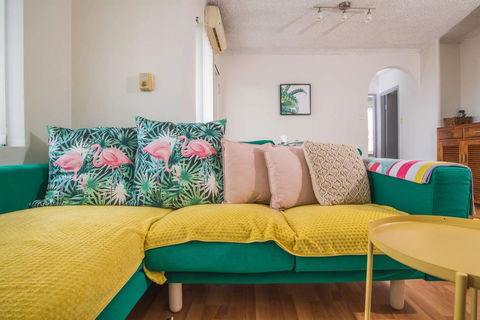 SIMPLE COMFORT! 2bed1bath Unit In Meadowbank - Tourism Brisbane 3