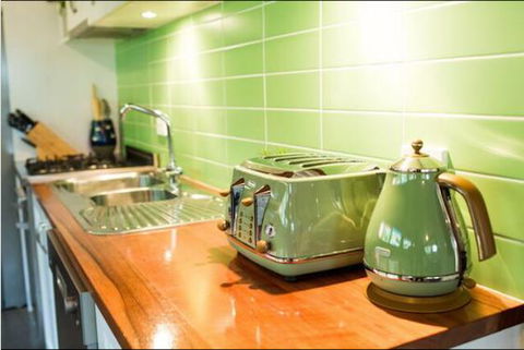 Sinnamons Cottage - Tourism Brisbane 2