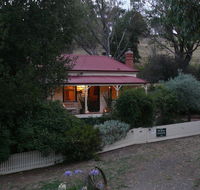 Sinnamons Cottage - Tourism Brisbane