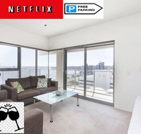 SKY GARDEN SUNSET RIVER VIEW NETFLIX WINE PARKING - Tourism Brisbane