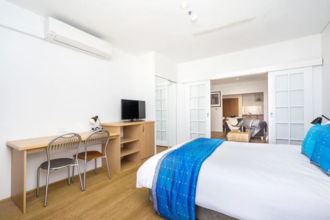 Sky High Quality Excellent Fit Out - Tourism Brisbane 2