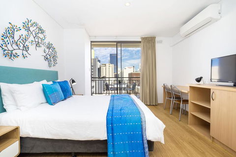 Sky High Quality Excellent Fit Out - Tourism Brisbane 1
