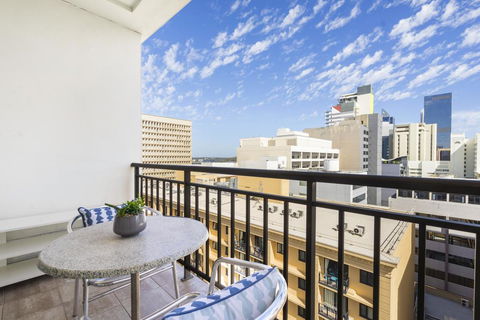 Sky High Quality Excellent Fit Out - Tourism Brisbane 3